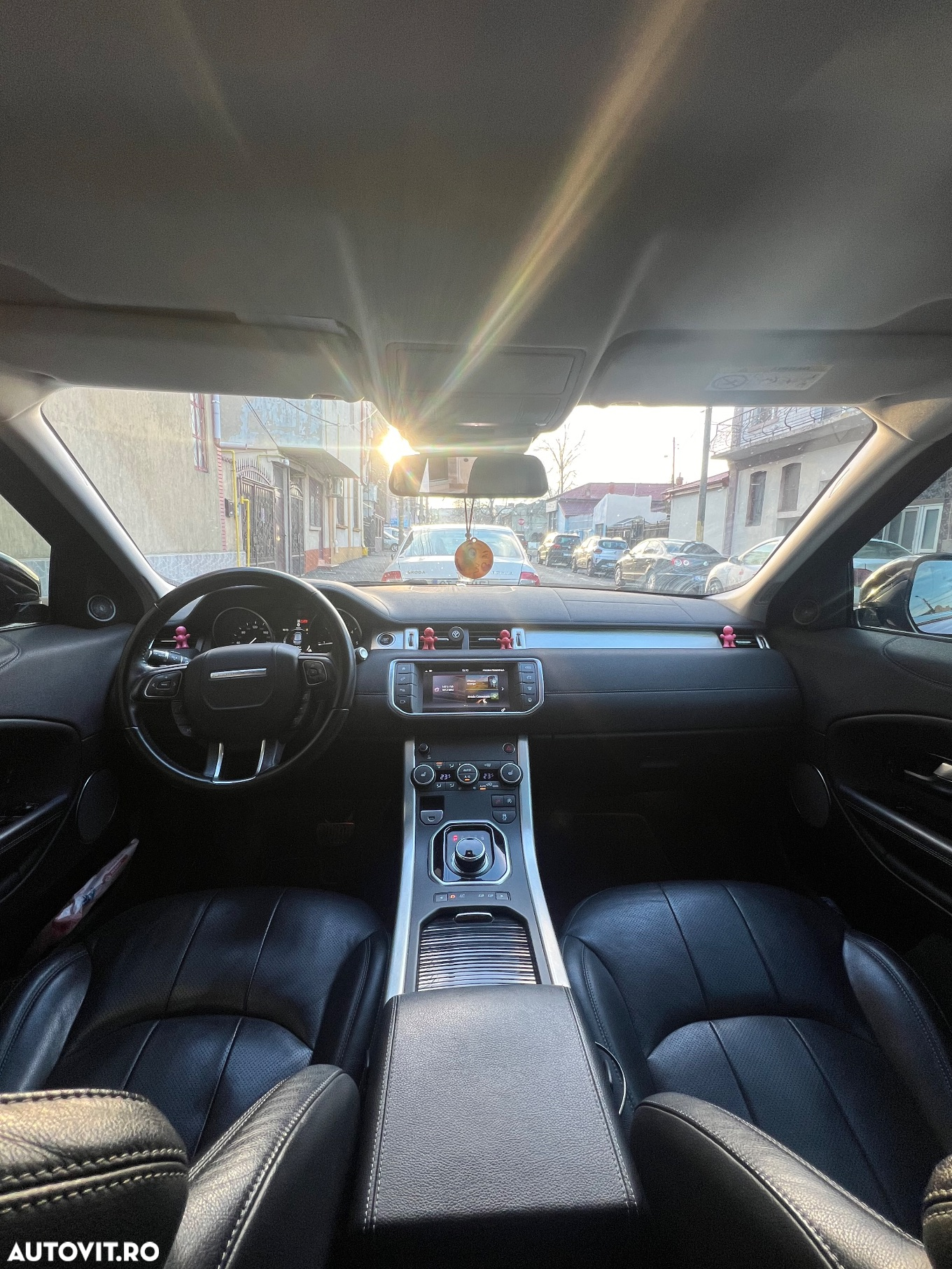 Land Rover Range Rover Evoque - 12