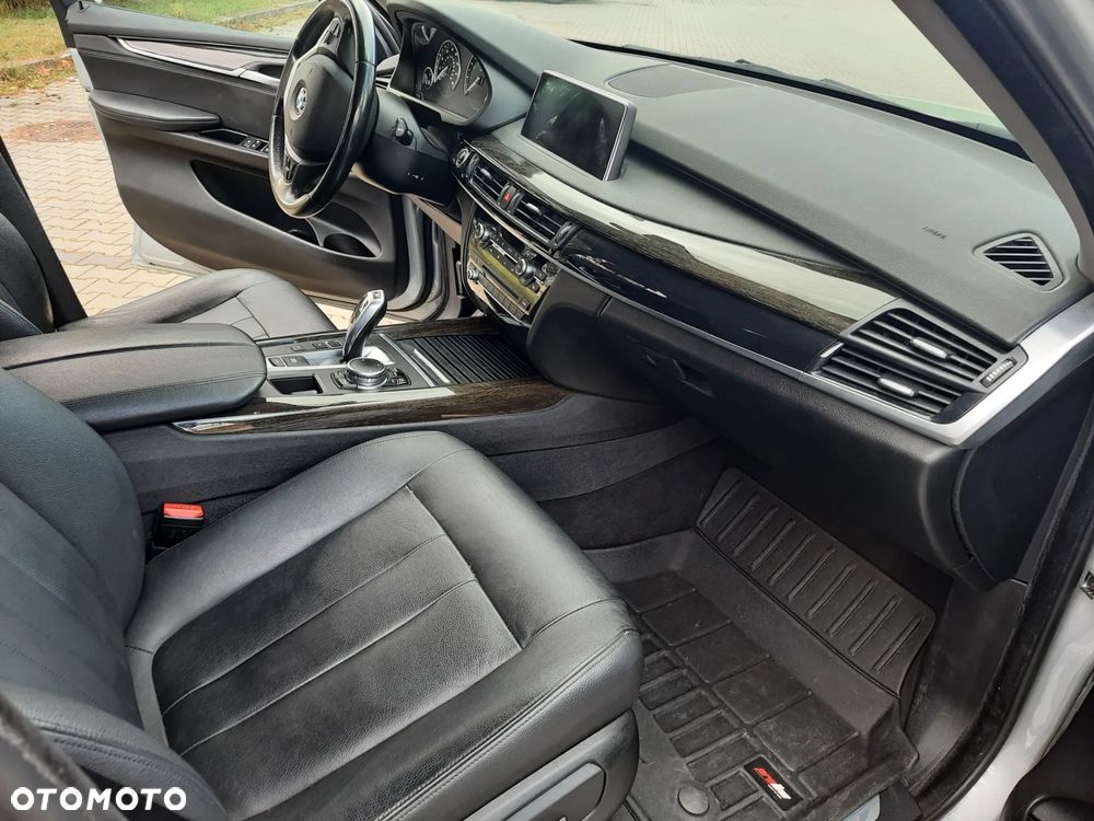BMW X5 xDrive35i - 13
