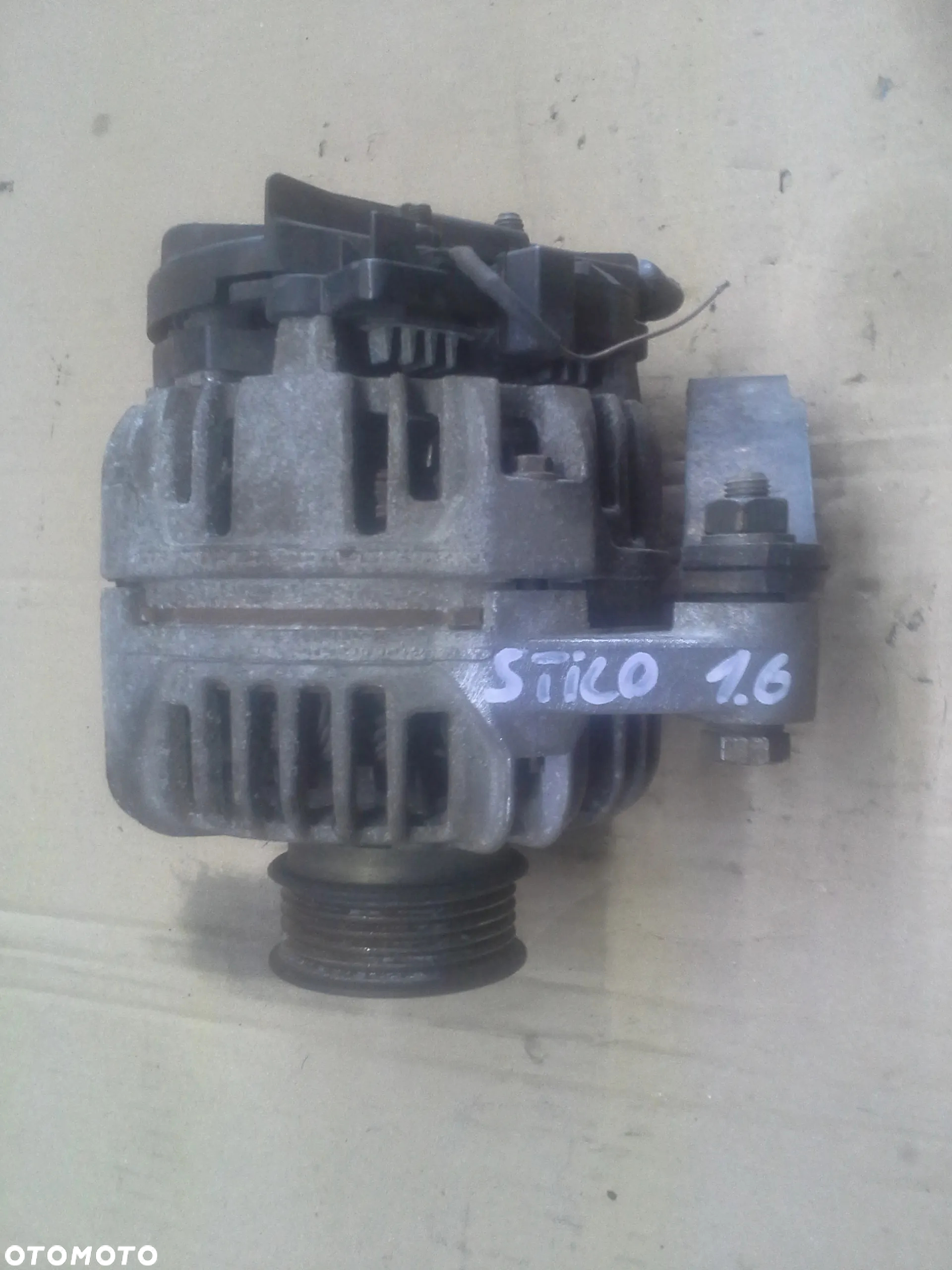 Fiat Stilo 1.6 alternator Bosch 0124325058 90A - 2