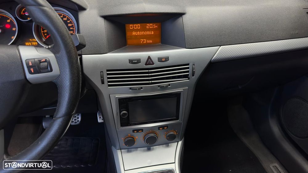Opel Astra GTC 1.7 CDTI - 21