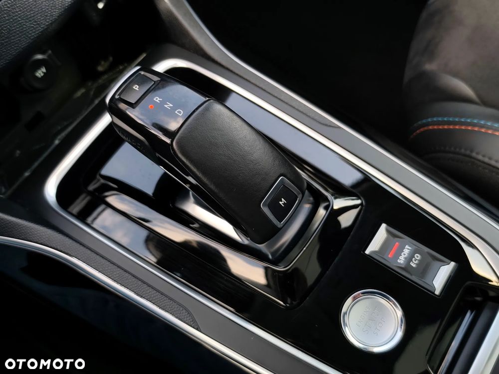 Peugeot 308 PureTech 130 GPF EAT8 Stop & Start Tech Edition - 36