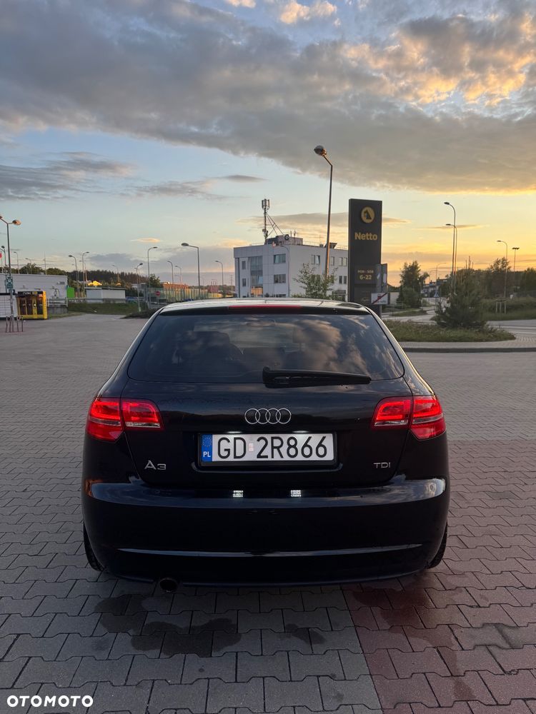 Audi A3 Sportback 2.0 TDI DPF Attraction - 10
