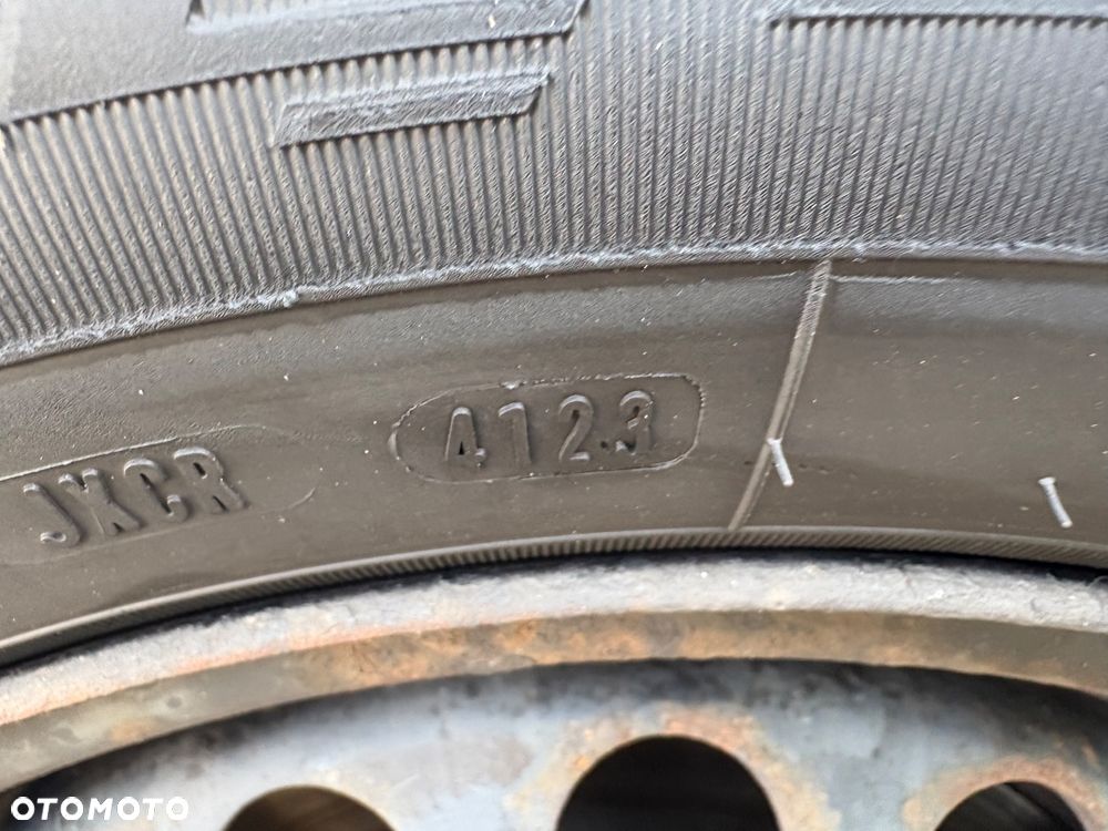 Volkswagen Golf Plus 1.6 TDI BlueMot Trendline DSG - 14