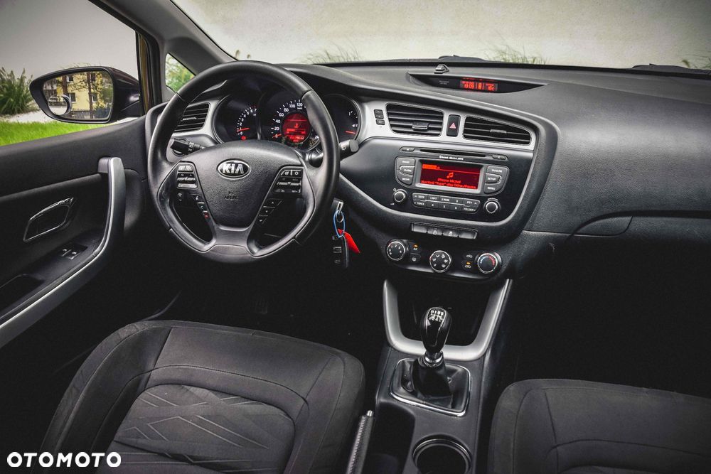Kia Ceed 1.4 S - 8