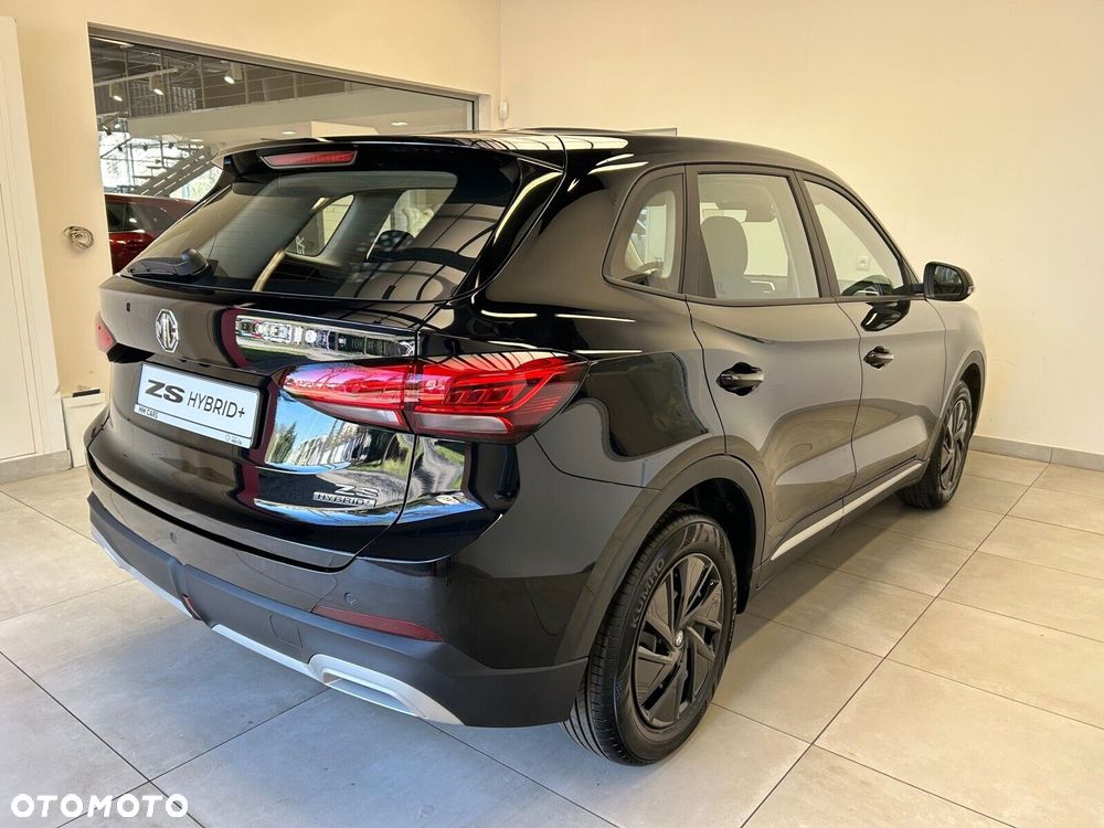 MG ZS Hybrid+ - 5