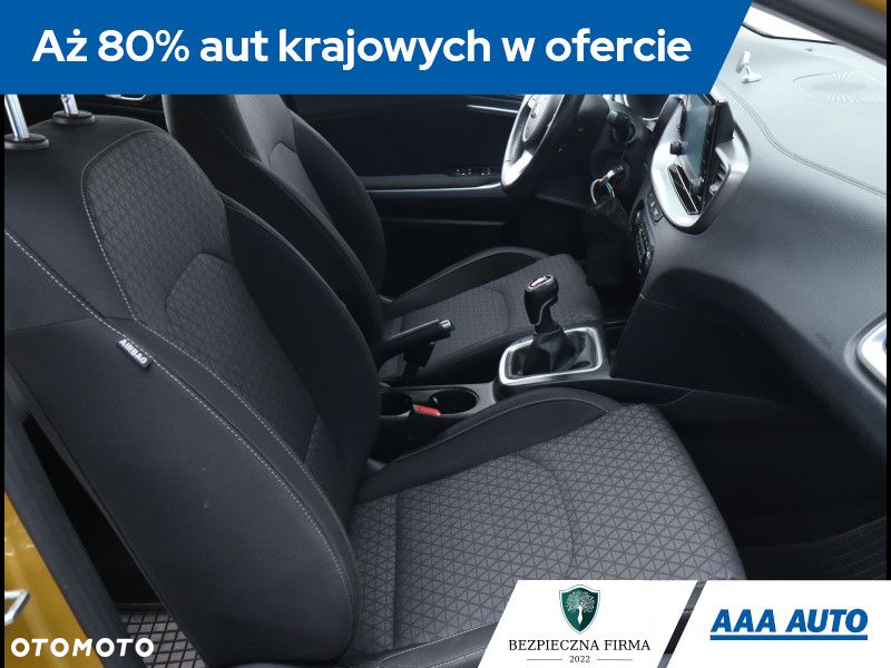 Kia XCeed - 10