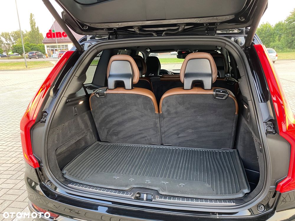 Volvo XC 90 - 21
