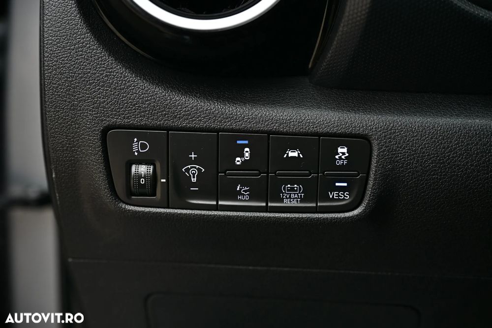 Hyundai KONA - 24