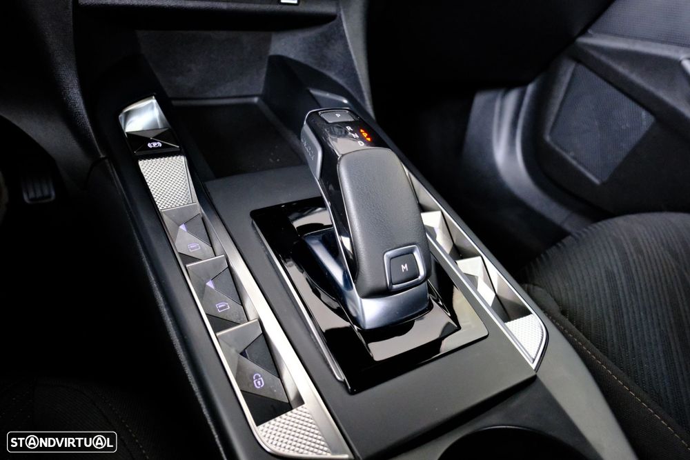 DS DS3 Crossback 1.2 PureTech So Chic EAT8 - 29