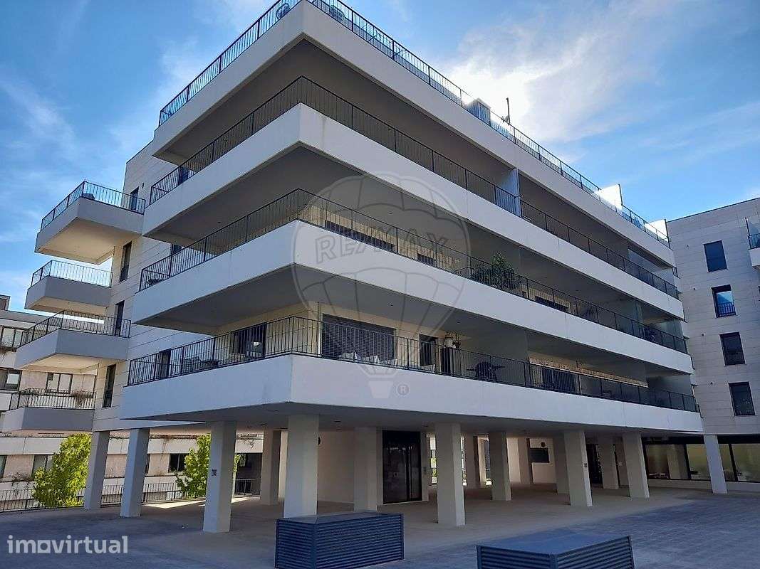 Apartamento T1 para arrendamento - Grande imagem: 2/12