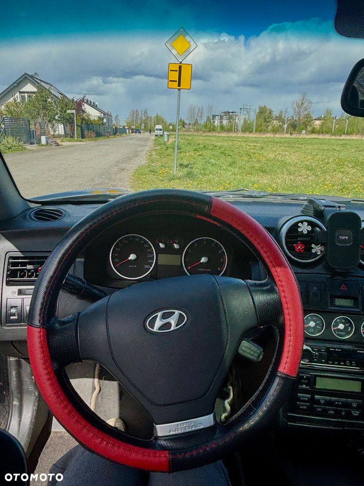 Hyundai Coupe - 21