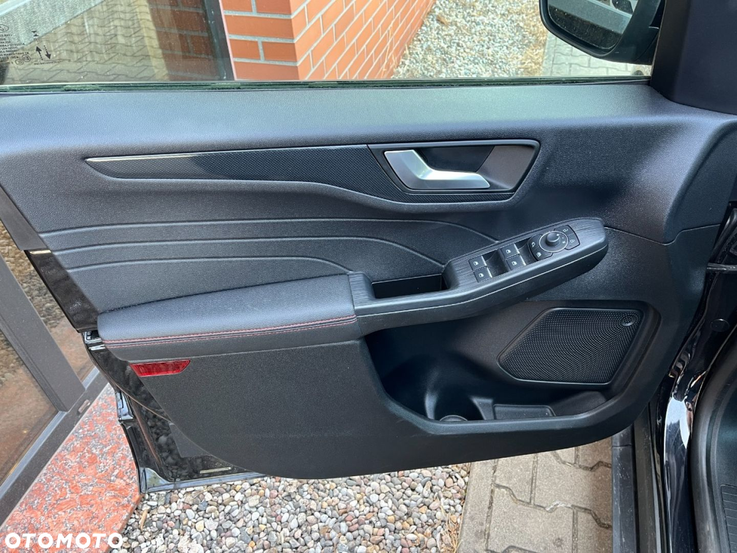 Ford Kuga 2.5 Duratec PHEV ST-LINE - 24