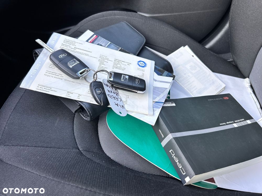 Kia Ceed 1.6 CRDi 128 Spirit - 25