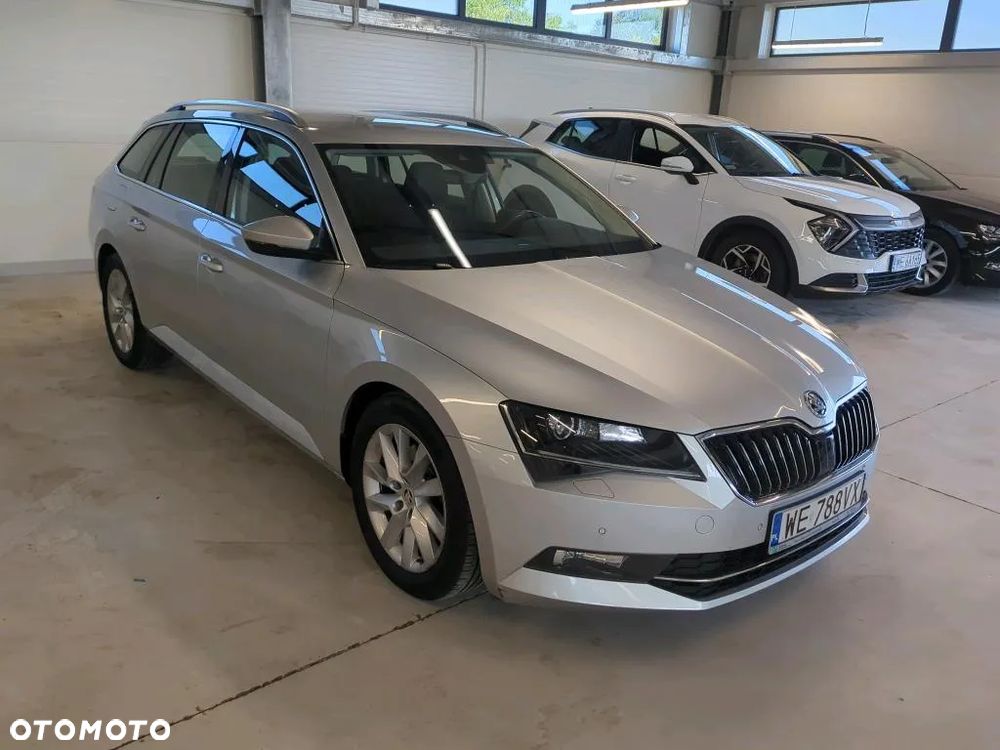 Skoda Superb 2.0 TDI SCR Style DSG - 7