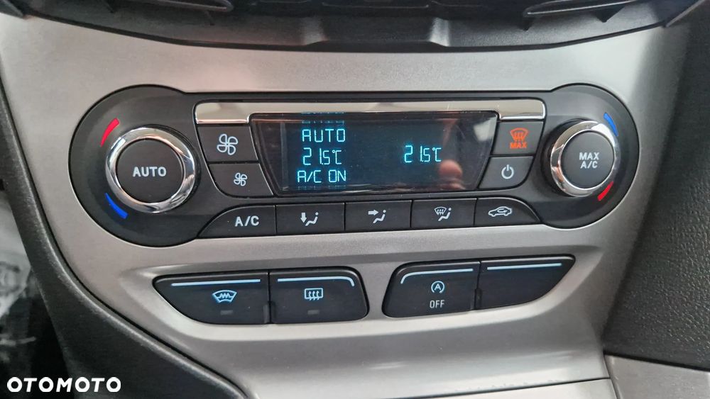 Ford Focus SW 1.6 TDCi DPF Titanium - 9