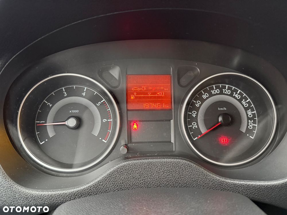 Peugeot 301 1.6 HDi Active - 12