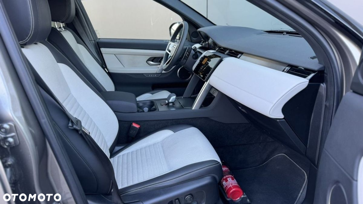 Land Rover Discovery Sport - 17