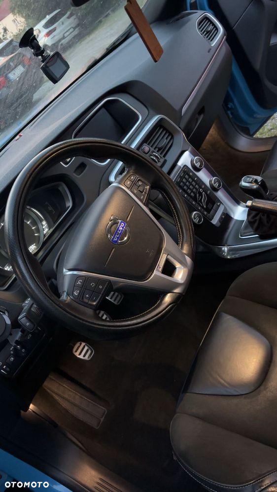 Volvo V40 D2 - 12