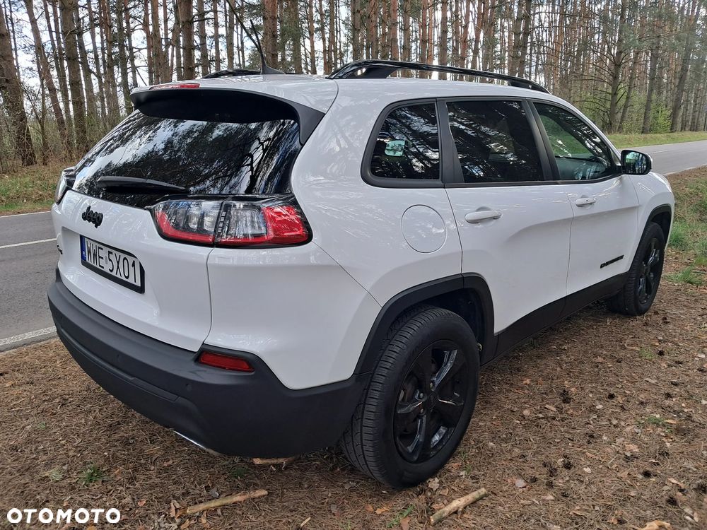 Jeep Cherokee - 10