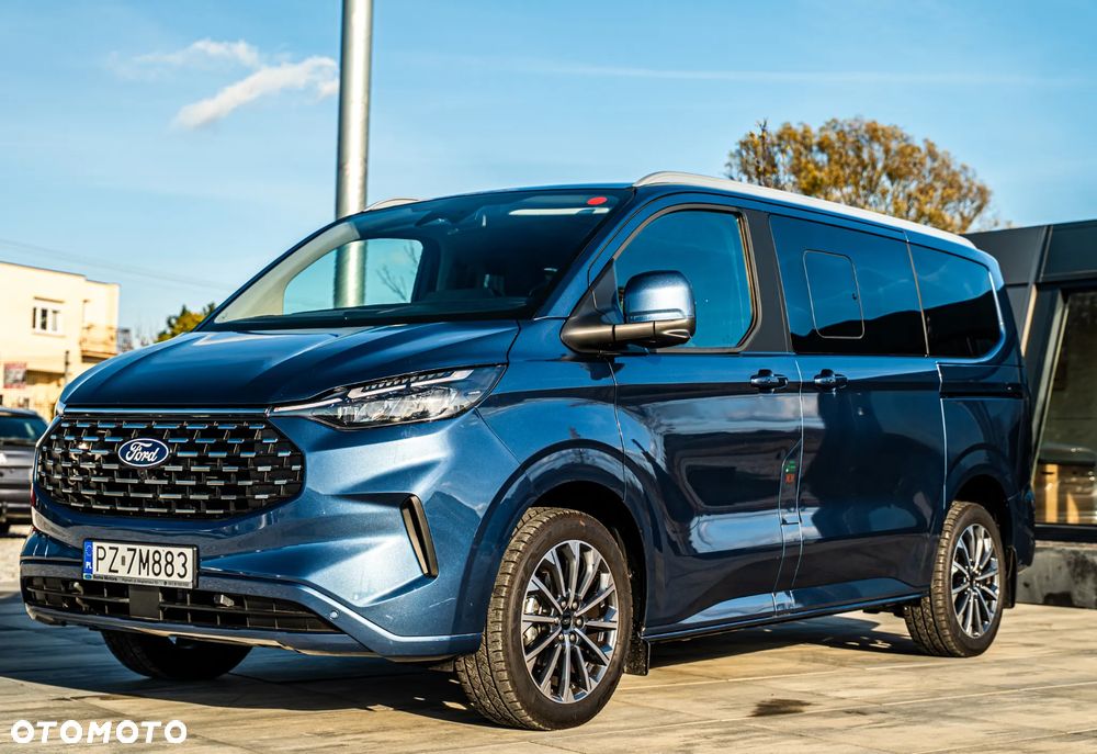 Ford Tourneo Custom - 8