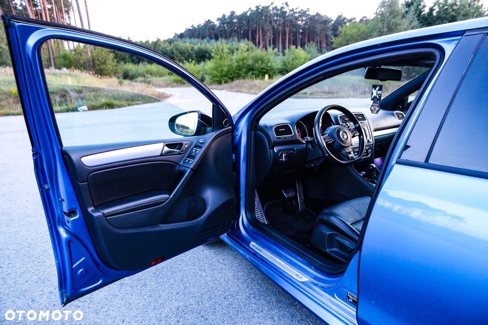 Volkswagen Golf - 36