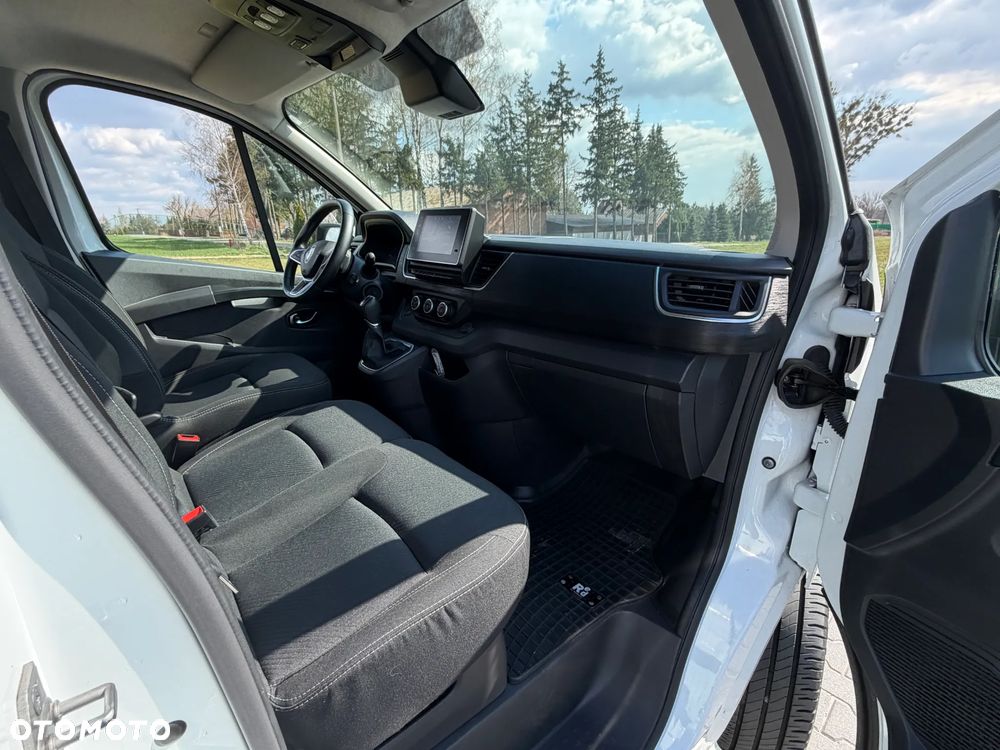 Renault Trafic - 10