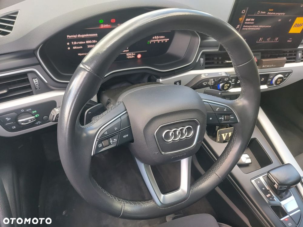 Audi A4 Avant 40 TFSI S tronic - 23
