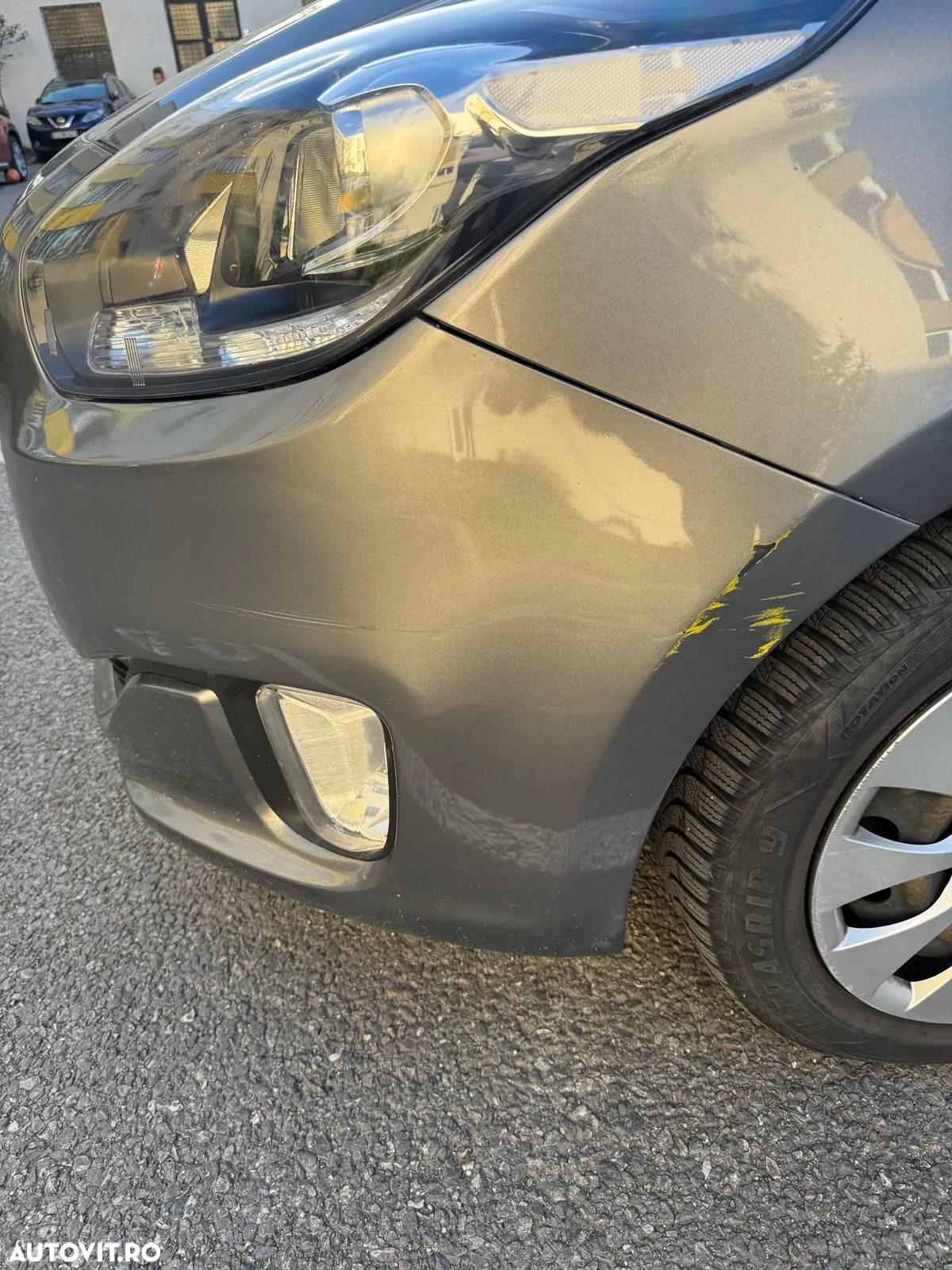 Kia Carens 1.6 GDI FAMILY - 14