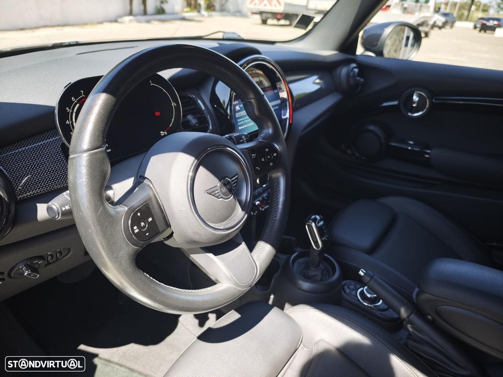 MINI 3 Portas One Sport Edition Auto - 19