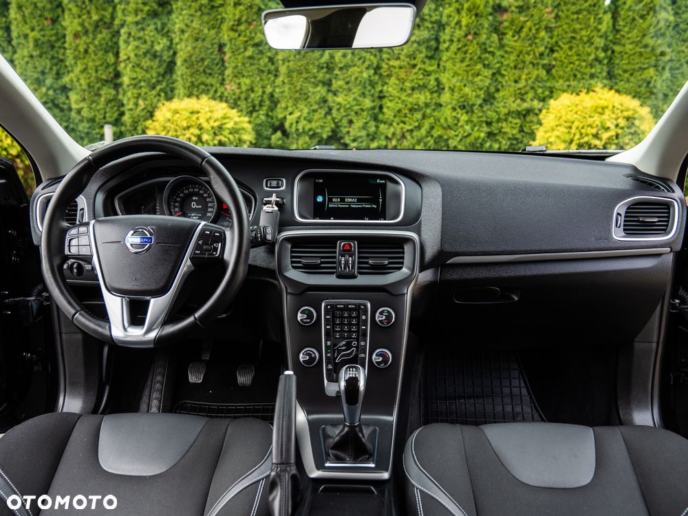 Volvo V40 D2 - 30