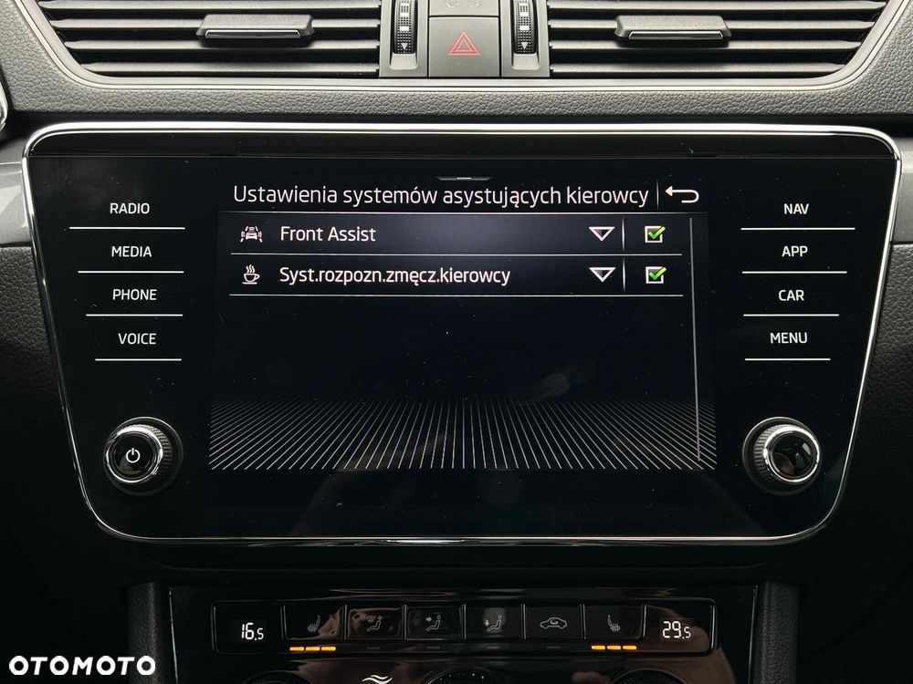 Skoda Superb 1.5 TSI Active DSG - 31