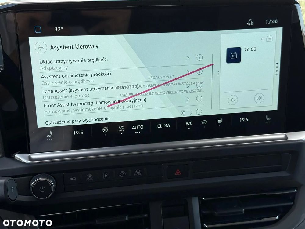 Volkswagen Caravelle - 17