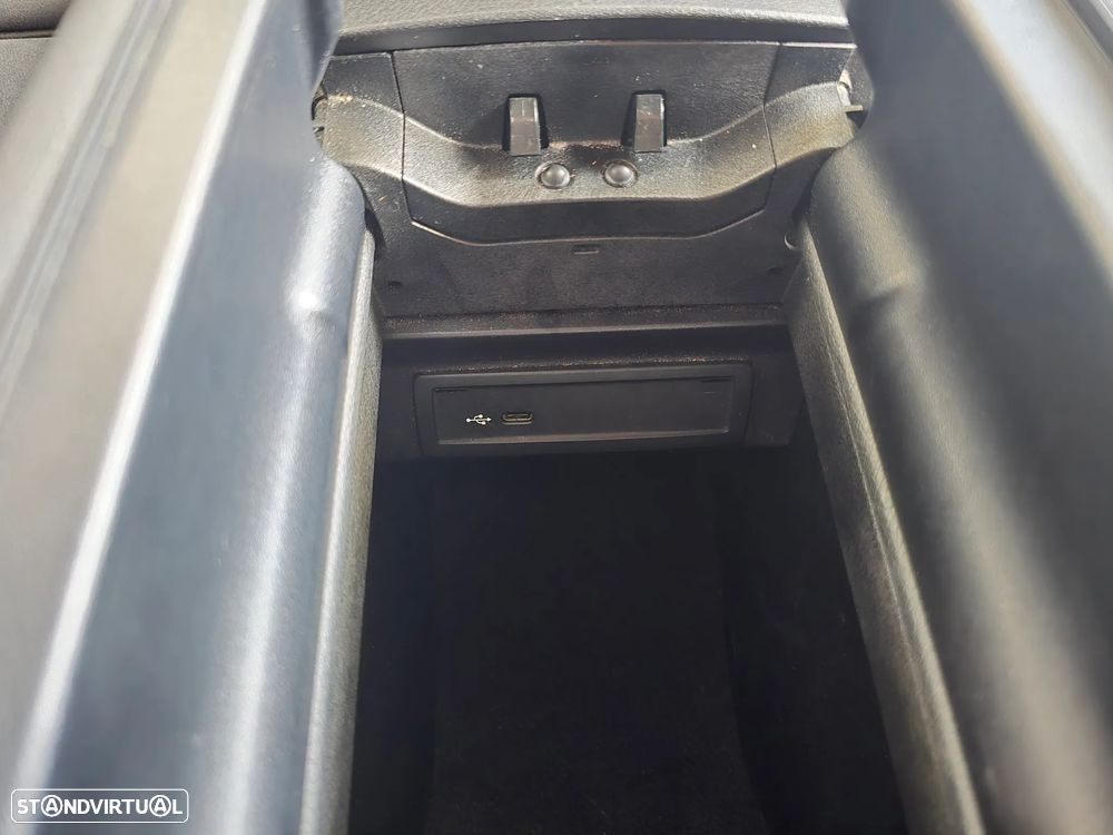 Mercedes-Benz CLA 180 d Shooting Brake AMG Line Aut. - 24