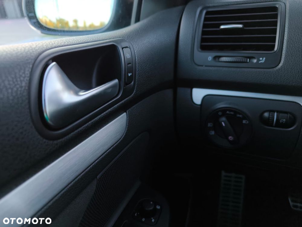 Volkswagen Golf 2.0 TSI GTI - 32