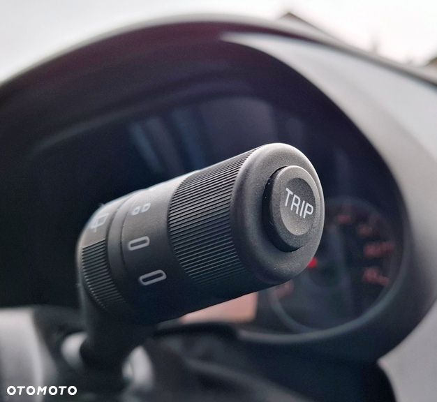 Fiat Grande Punto Actual 1.4 8V Estiva Blue&Me Euro5 - 19