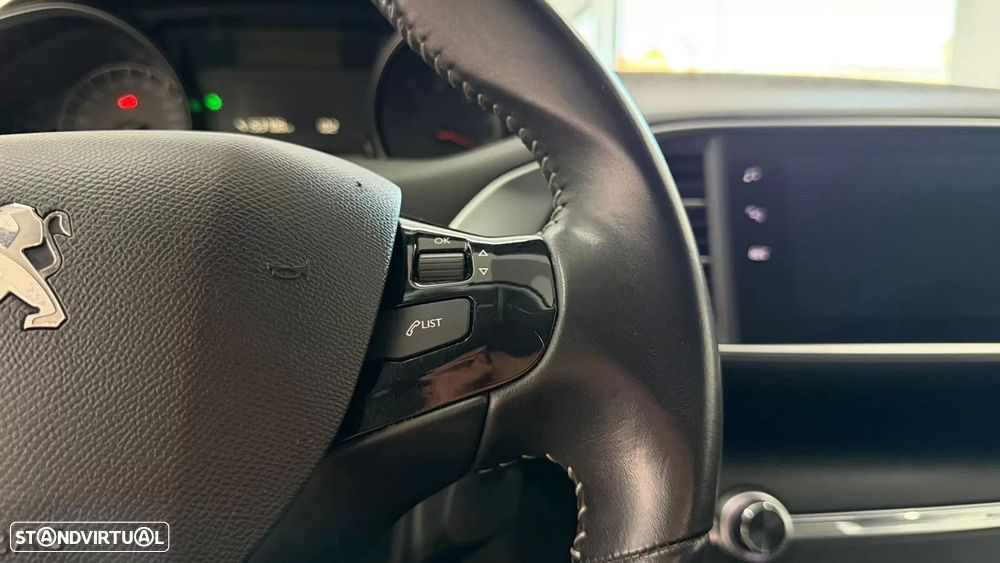 Peugeot 308 SW 1.5 BlueHDi Style - 14