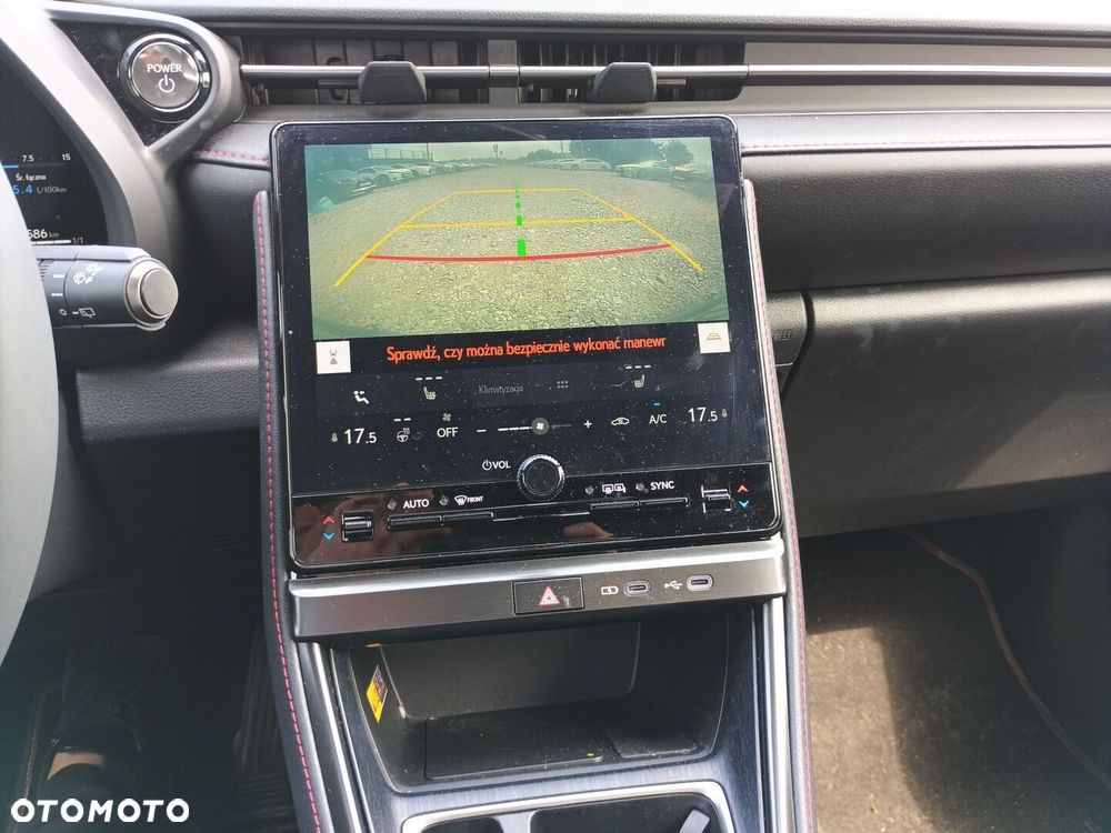 Lexus LBX 1.5 Hybrid Emotion - 19
