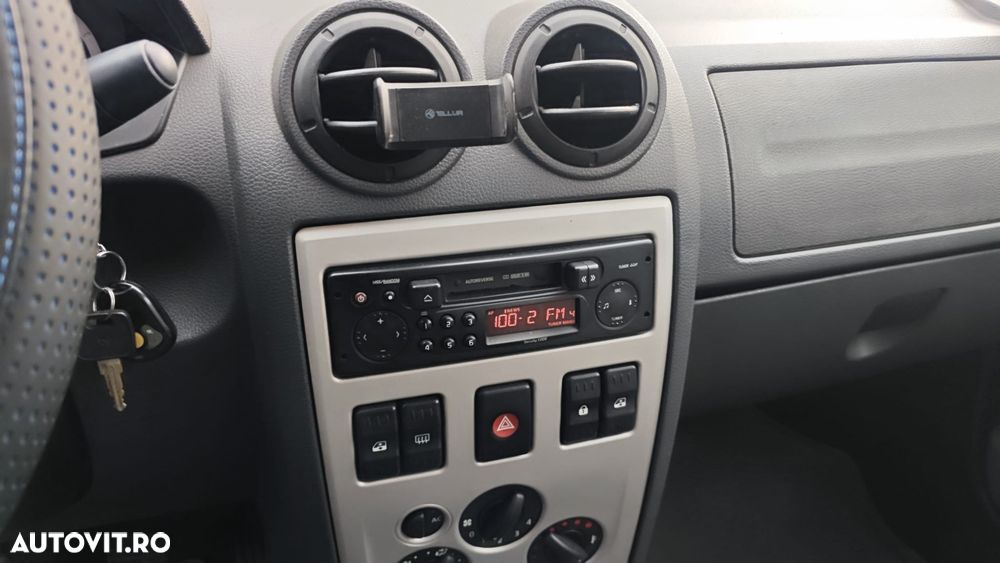 Dacia Logan 1.4 MPI Laureate - 11