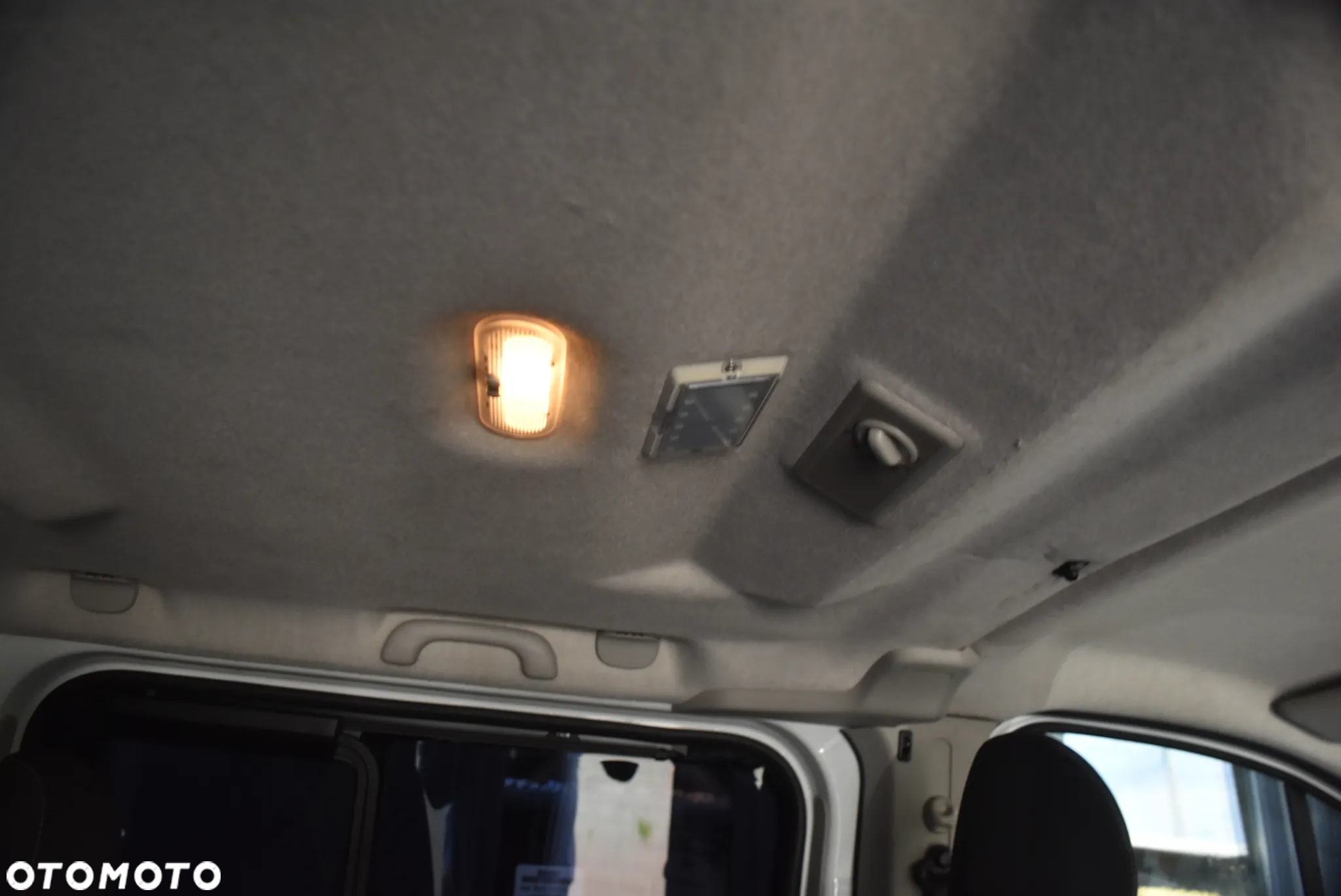 Renault Trafic - 16