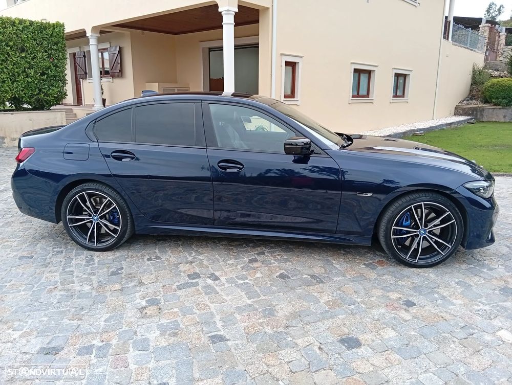 BMW 330 - 1