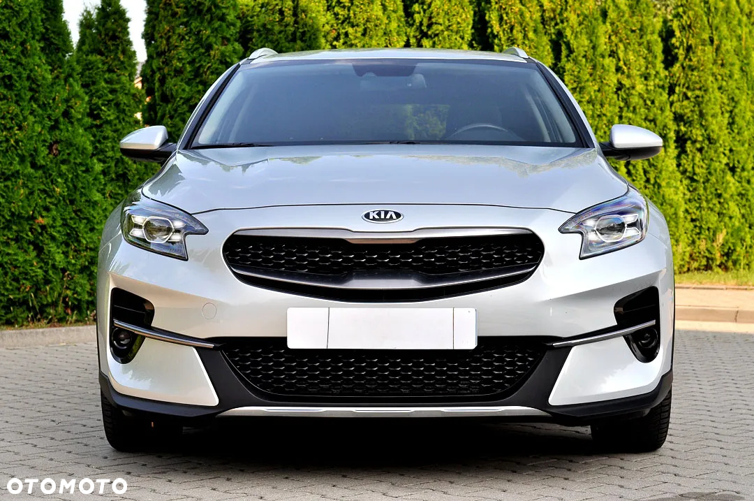 Kia XCeed 1.6 CRDi SCR L Business Line - 10