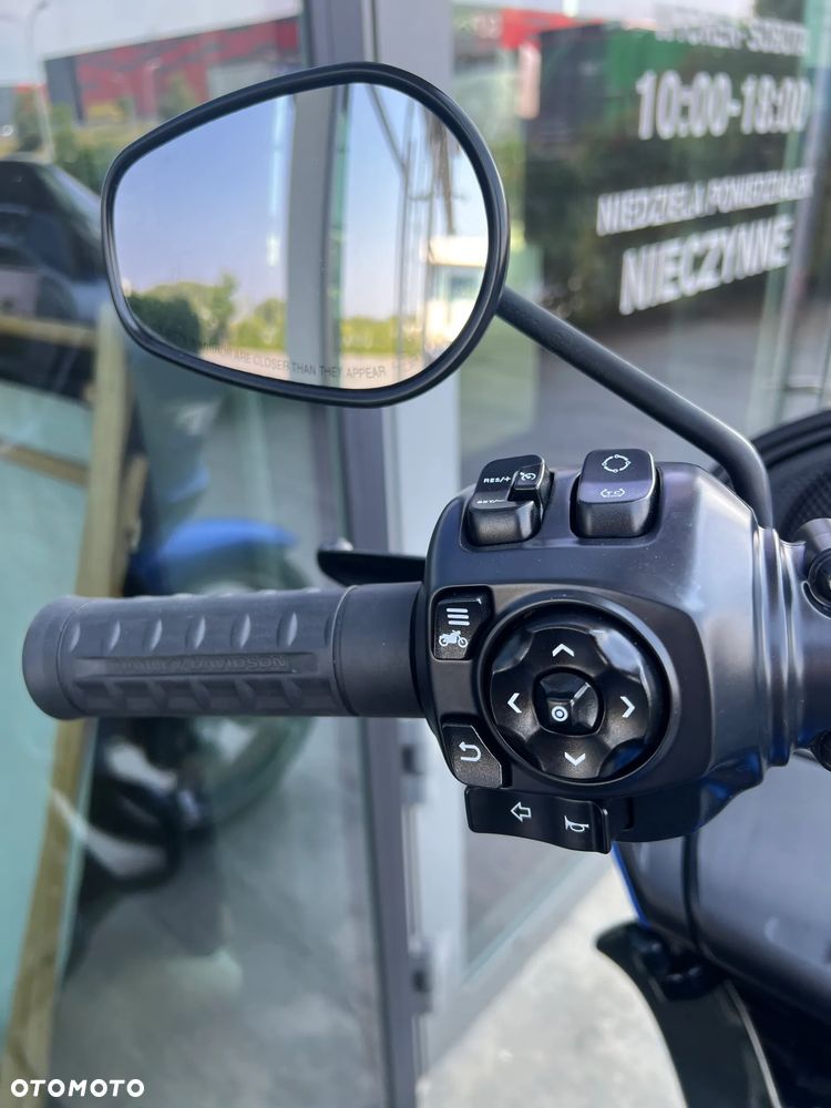 Harley-Davidson Touring Road Glide - 6