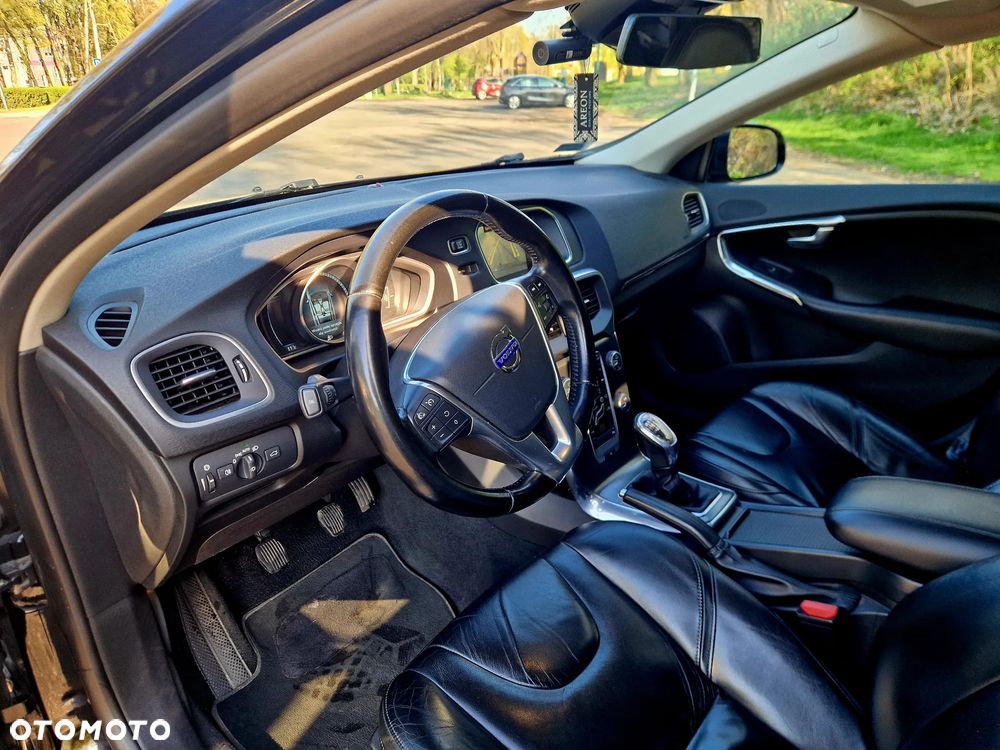 Volvo V40 D2 Momentum - 6