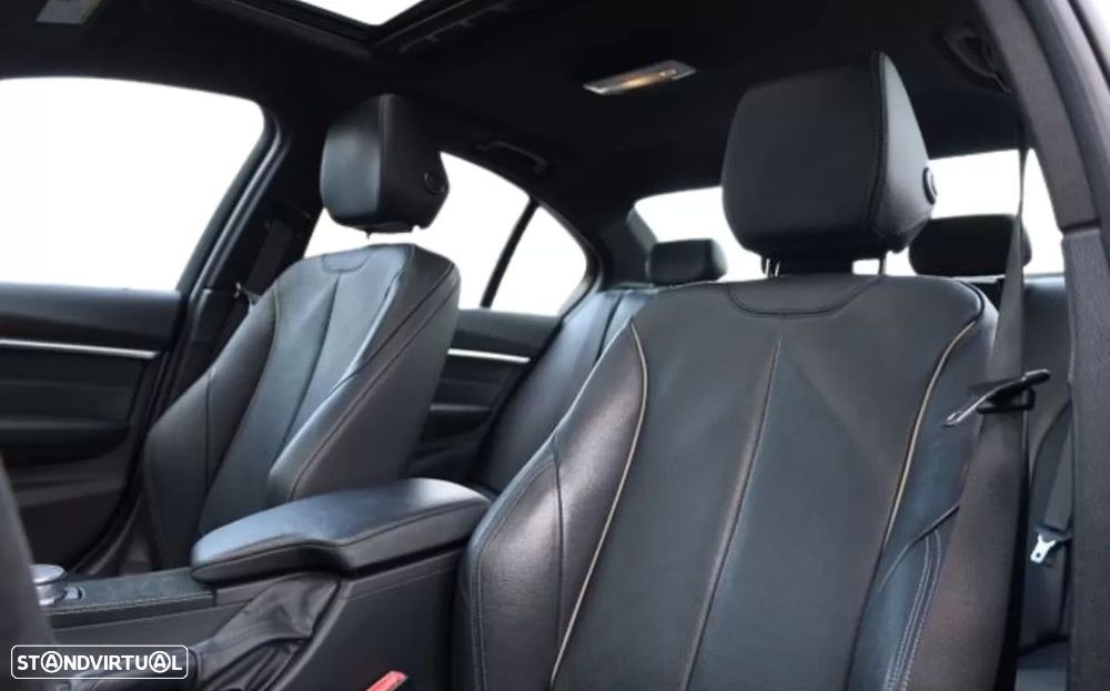 BMW 330 i Aut. M Sport - 14