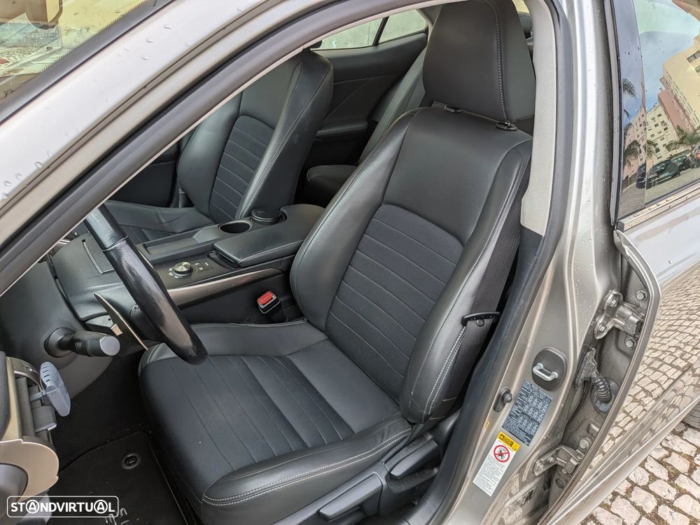 Lexus IS 300H Pack Executive - 5