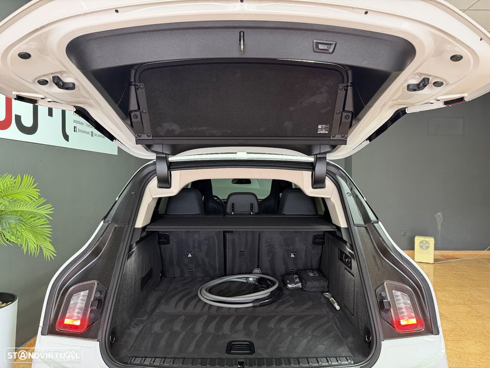 BMW iX xDrive50 - 24