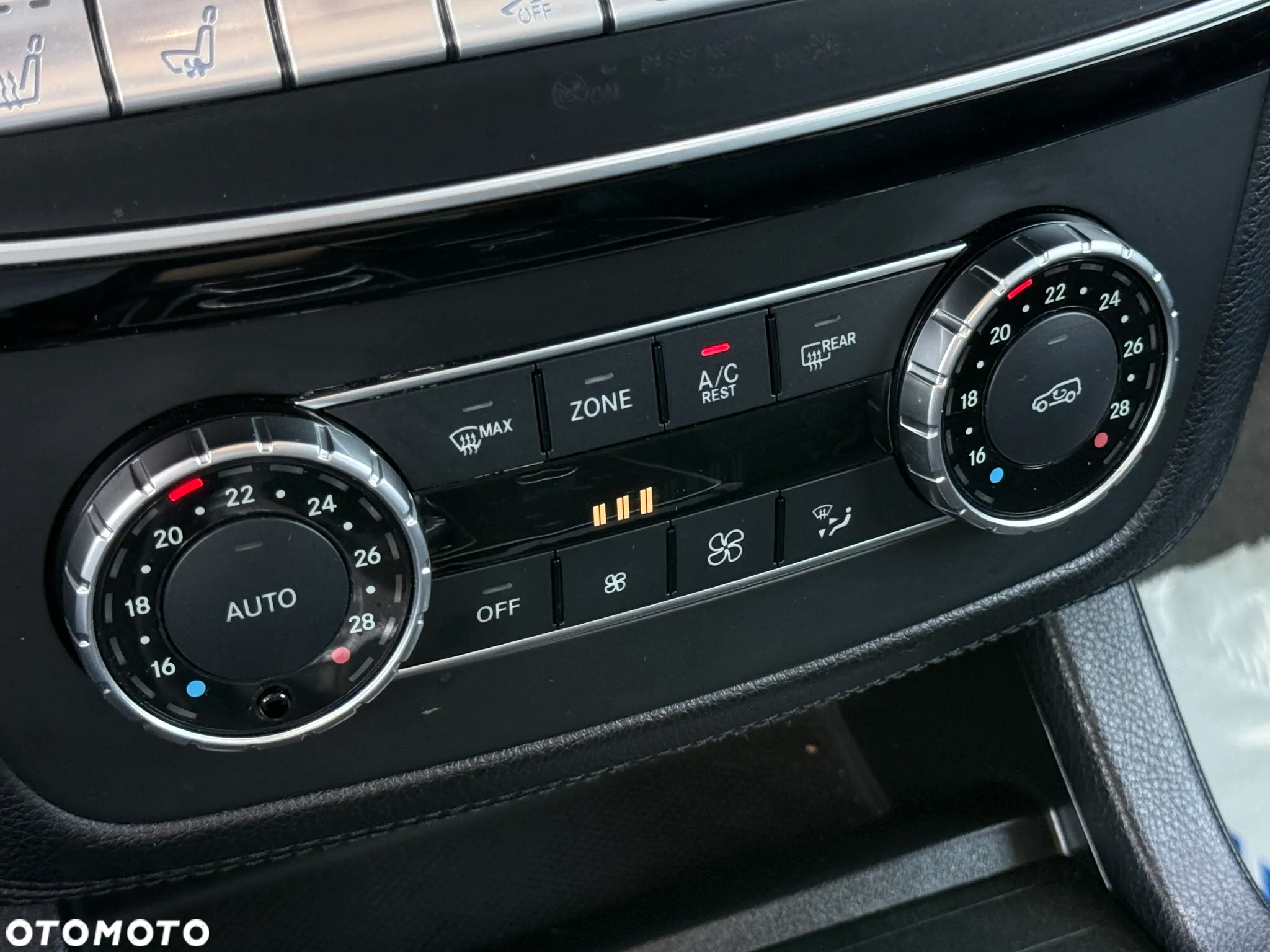 Mercedes-Benz GLE 350 d 4-Matic - 25