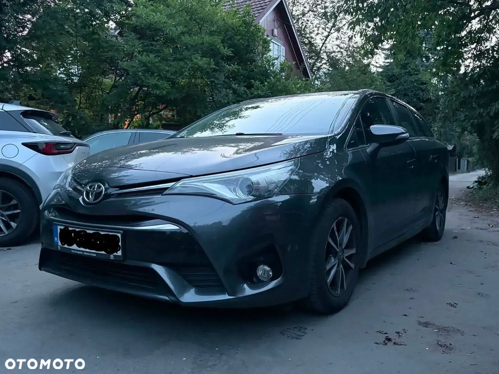 Toyota Avensis 1.8 Premium MS - 1