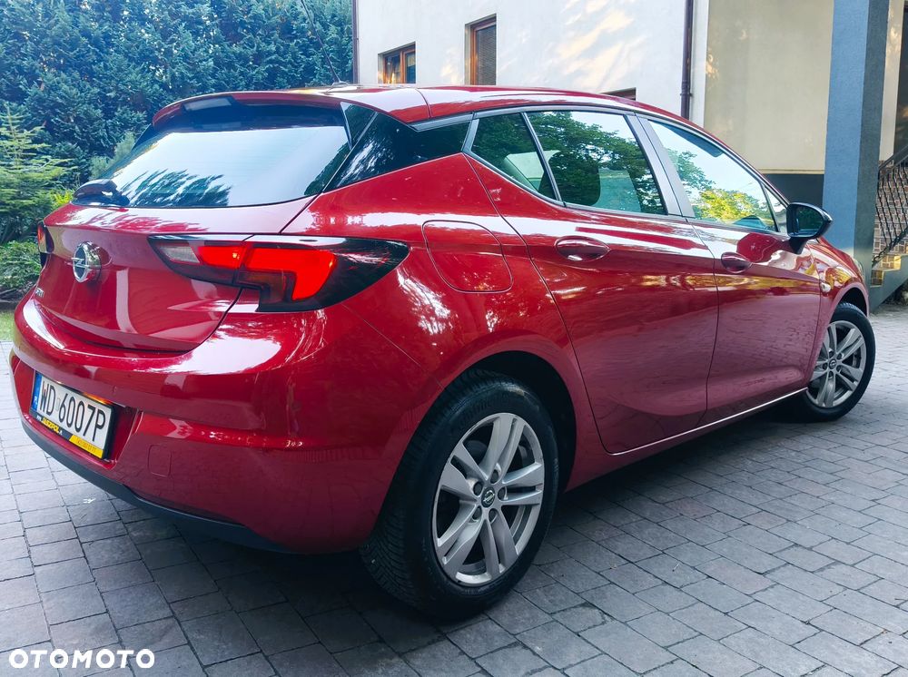 Opel Astra 1.2 T Edition S&S - 9