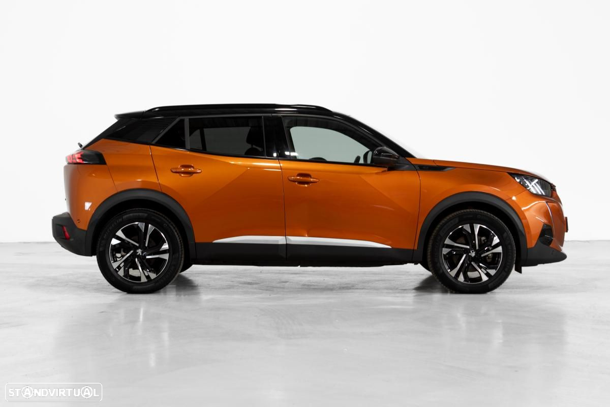Peugeot e-2008 50 kWh GT - 2